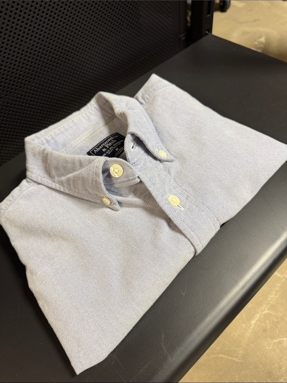 Abercrombie & Fitch Light blue Short-Sleeve Button-Down Shirt